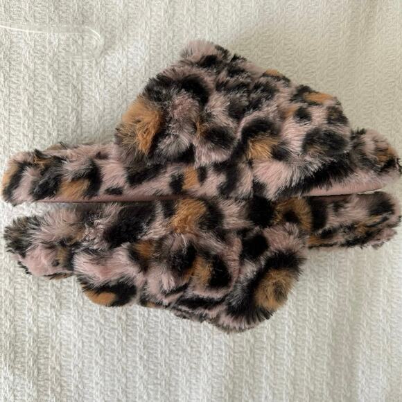 Steve Madden Women Fuzzy Animal Plush Pink Slippers Y2K Mobwife Size Medium 7/8 - Picture 6 of 8